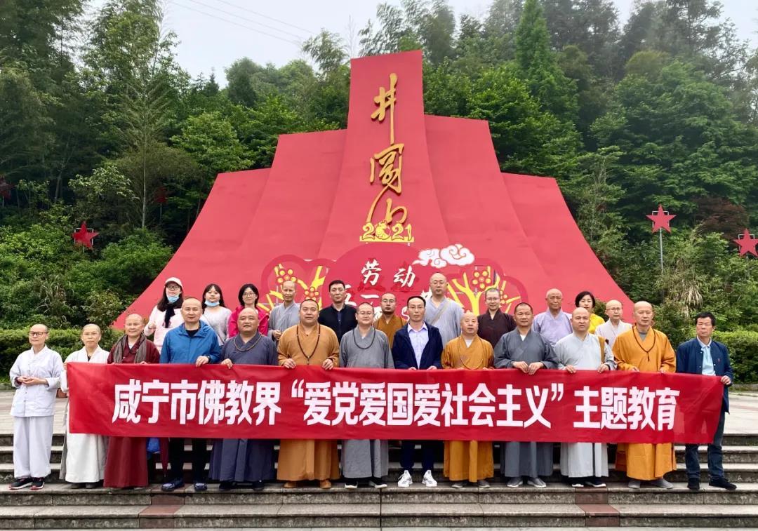恐龙绝地逃生