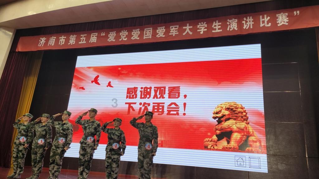 高考700分和存款700万你会选哪个？游戏画面